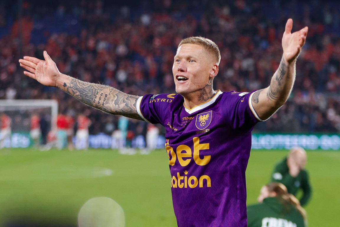 Edvardsen krijgt berisping voor omstreden Goes-spandoek
– Voetbal International
