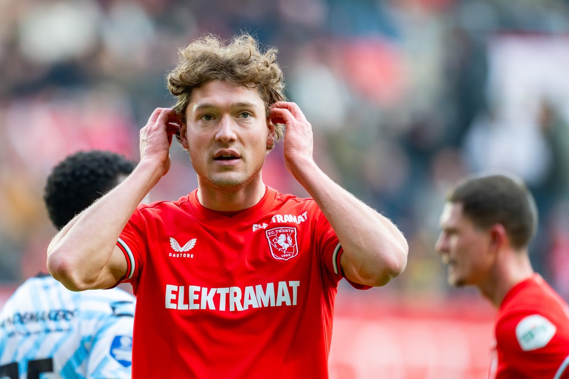 Lammers komt niet meer in actie
– Voetbal International